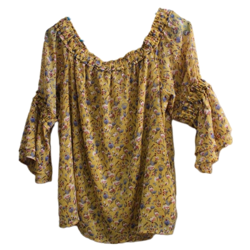 🚨 $5 w/Bundle 2+Items 🔥 Skies Are Blue Yellow Floral M Stitch Fix